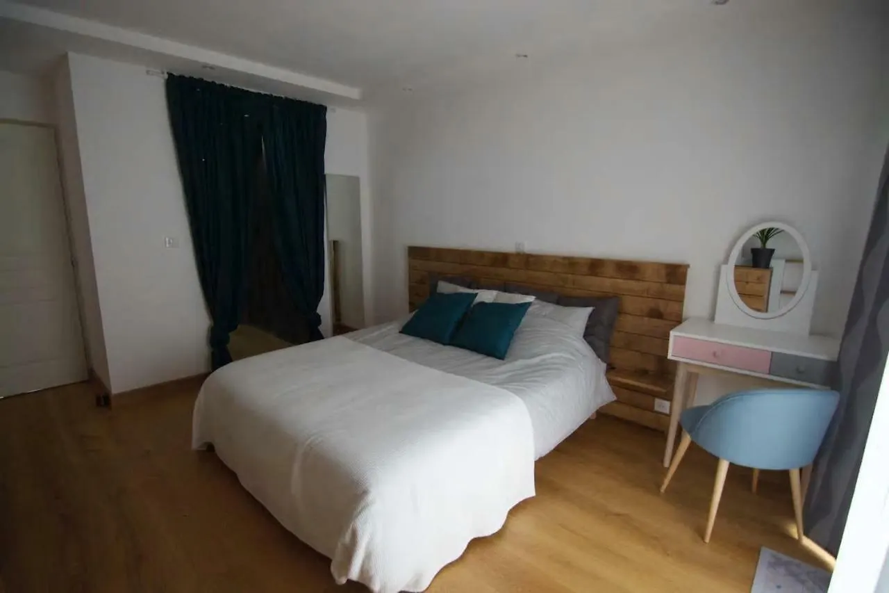 Ti Laouen Karaez Apartment Carhaix-Plouguer